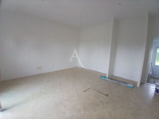  Maison à louer 1 pièce 31 m²