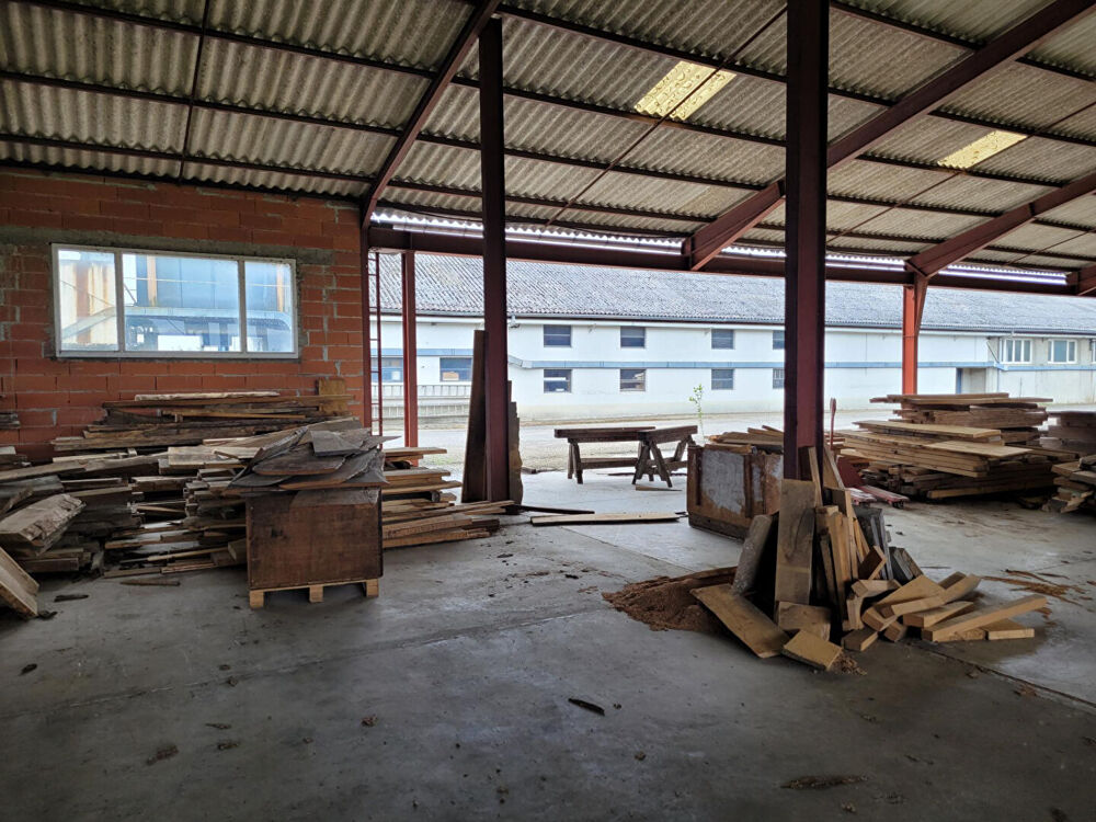   Hangar ouvert de 2116 m² Cayrac