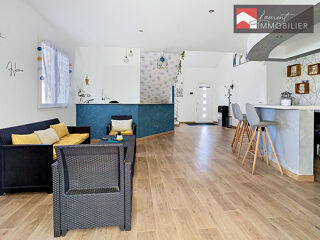  Maison � vendre 6 pi�ces 220 m�
