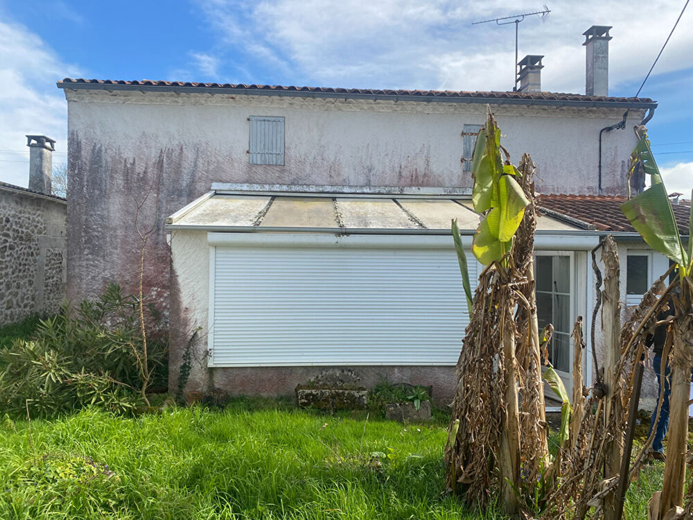 Vente Maison Maison � r�nover , 135 m2, 7 pi�ces,5 chambres La gripperie saint symphorien