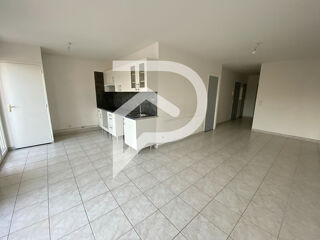  Appartement à louer 5 pièces 70 m²