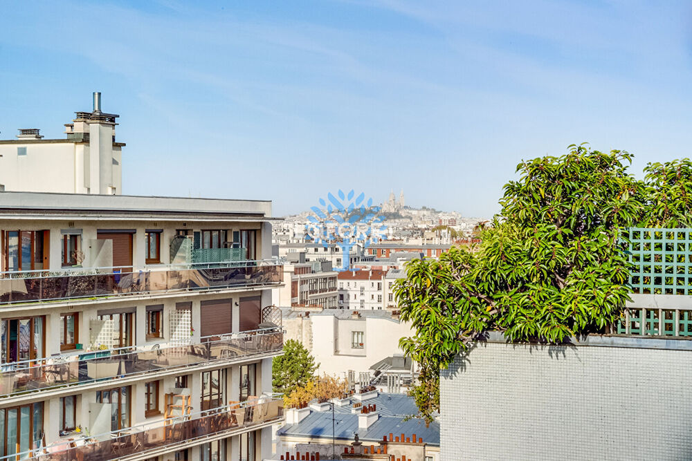 Vente Appartement 2 pièces Dernier étage avec TERRASSE VUE SUR PARIS Paris 11