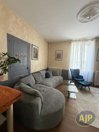  Maison à louer 5 pièces 151 m²