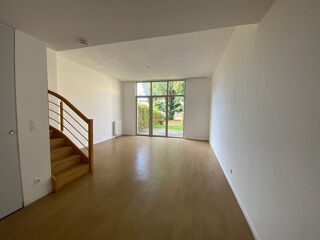  Maison à louer 5 pièces 105 m²