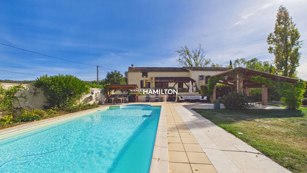 SUPERBE LONGERE AVEC PISCINE ET GARAGE AU PIEDS DE CORDES