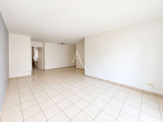  Appartement à louer 3 pièces 72 m²