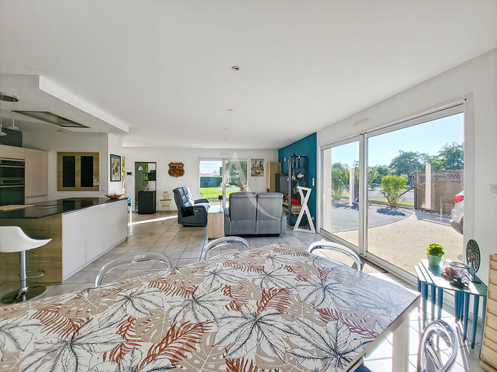 Vente Maison Maison NOTRE DAME DE MONTS 5 Pièces 127 m² Notre dame de monts