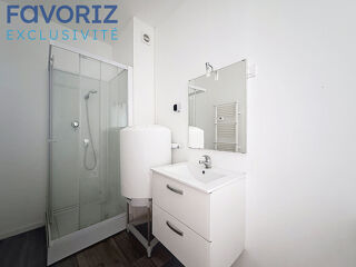  Appartement à louer 3 pièces 64 m²
