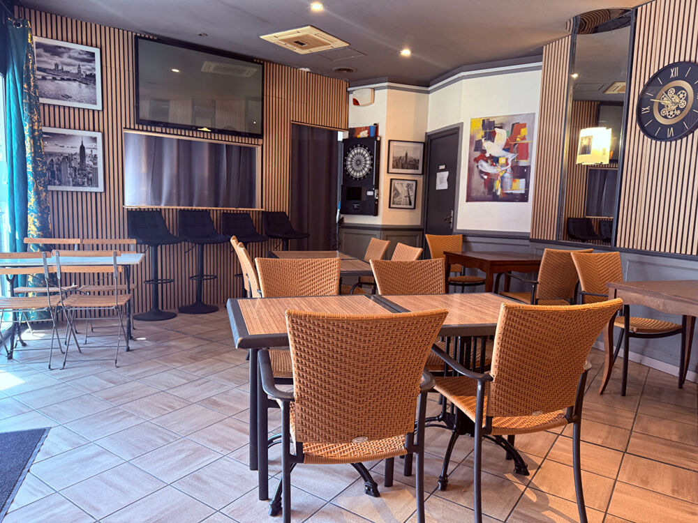   EPINAL - A VENDRE MURS ET FOND DE COMMERCE  90 M2 AVEC GRANDE TERRASSE Epinal