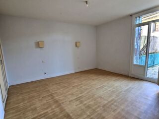  Appartement à louer 2 pièces 60 m²