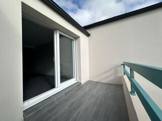 Vente Appartement Appartement à vendre à Vannes Tohannic T3 de 55m² parking balcons dernier étage Vannes