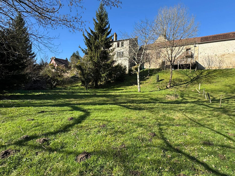 HAUTE VIENNE - Belle petite maison en pierre au bord de l'eau