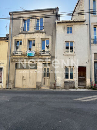  Immeuble à vendre 6 pièces 121 m²