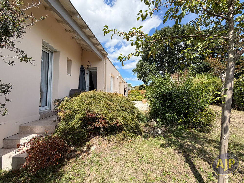 Vente Maison Maison Sautron 7 pièce(s) 155 m2 Sautron