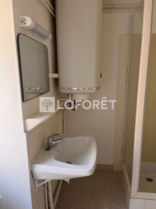  Appartement à louer 3 pièces 55 m²
