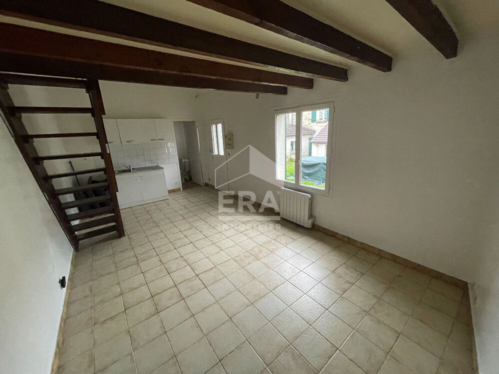 Maison Ozouer Le Voulgis 1 pièce(s) 24.85 m2
