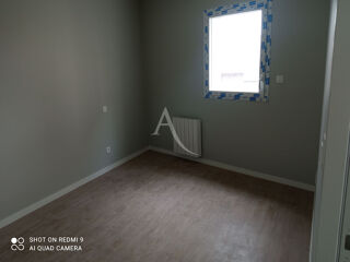  Appartement à louer 4 pièces 85 m²