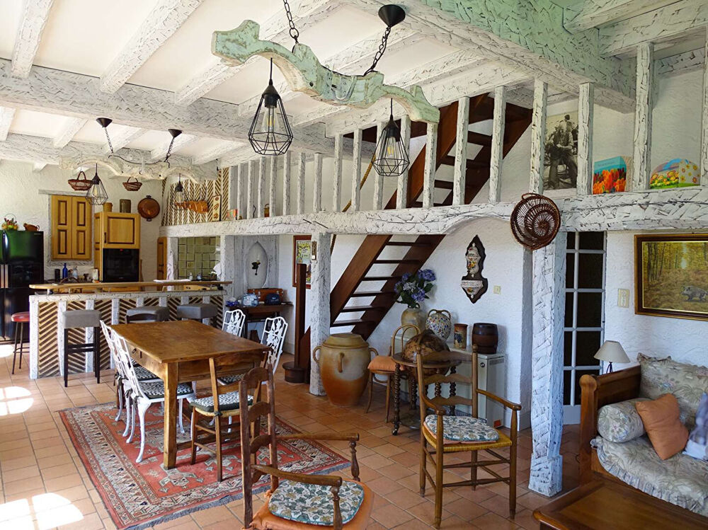 Vente Maison Maison Beauronne 5 pièce(s) 138 m2 avec étang Beauronne