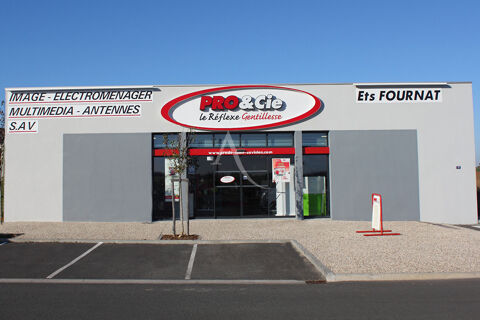 Fonds de commerce à Saint Savinien zone commerciale 88000 17350 St savinien