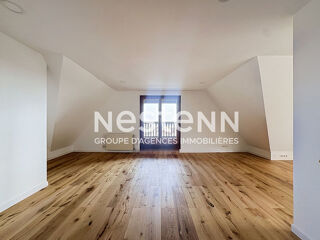  Appartement à louer 4 pièces 85 m²