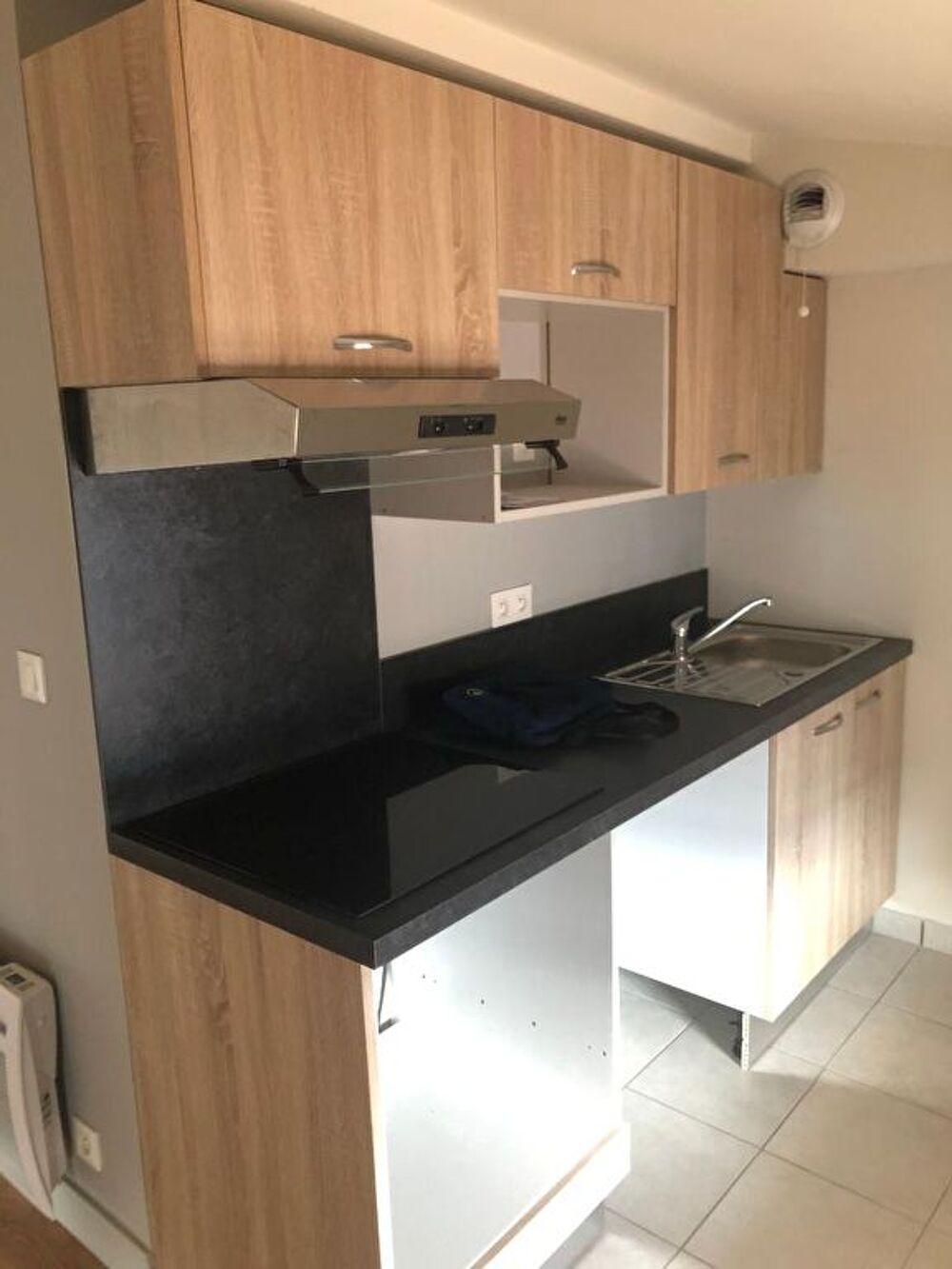Location Appartement T1 30m² Rue Pont des Monards à SAINTES Saintes