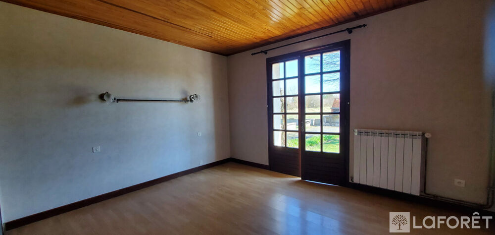Location Maison Maison Neuvéglise Sur Truyère 5 pièce(s) 142.25 m2 Neuveglise sur truyere