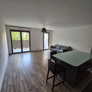  Appartement à louer 3 pièces 68 m²