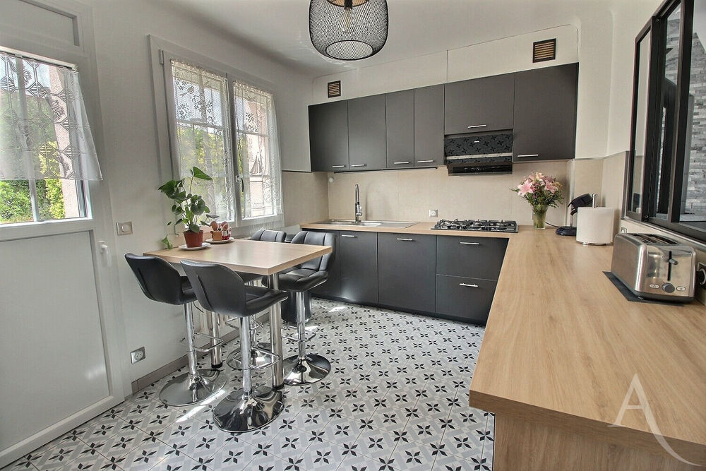Vente Maison Maison Thiais proche centre-ville 5 pièces de 96.74 m2 Thiais