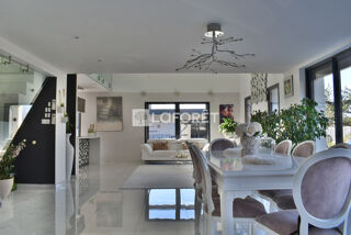  Maison  vendre 7 pices 205 m