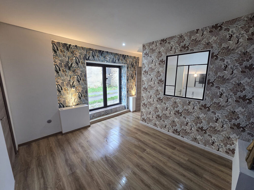 � vendre  Maison Cierzac (17520)