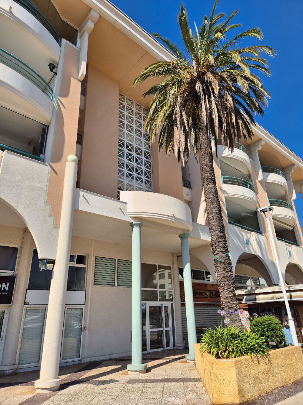 Charmant appartement 2 pièces à PORT FRÉJUS