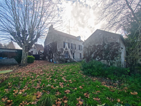   Maison 7 pi�ces, 160m�  + d�pendances Maison - 7 pi�ce(s) - 160 m�