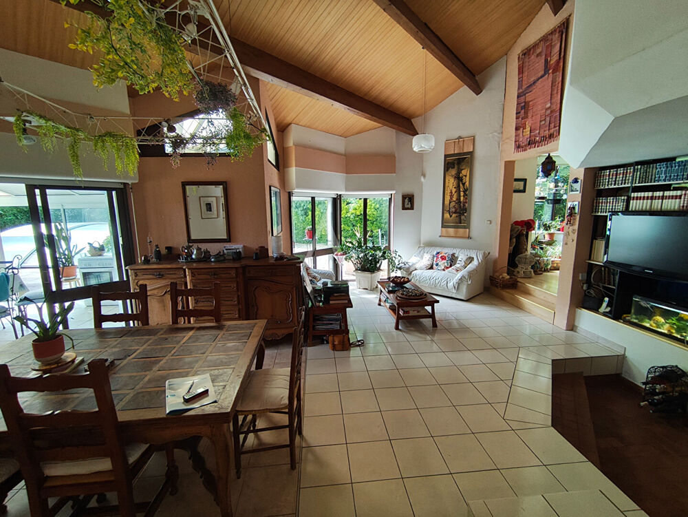 Breuil Magne, maison atypique, 4 chambres,160 m2