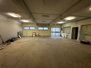  Immeuble � vendre 7 pi�ces 738 m�