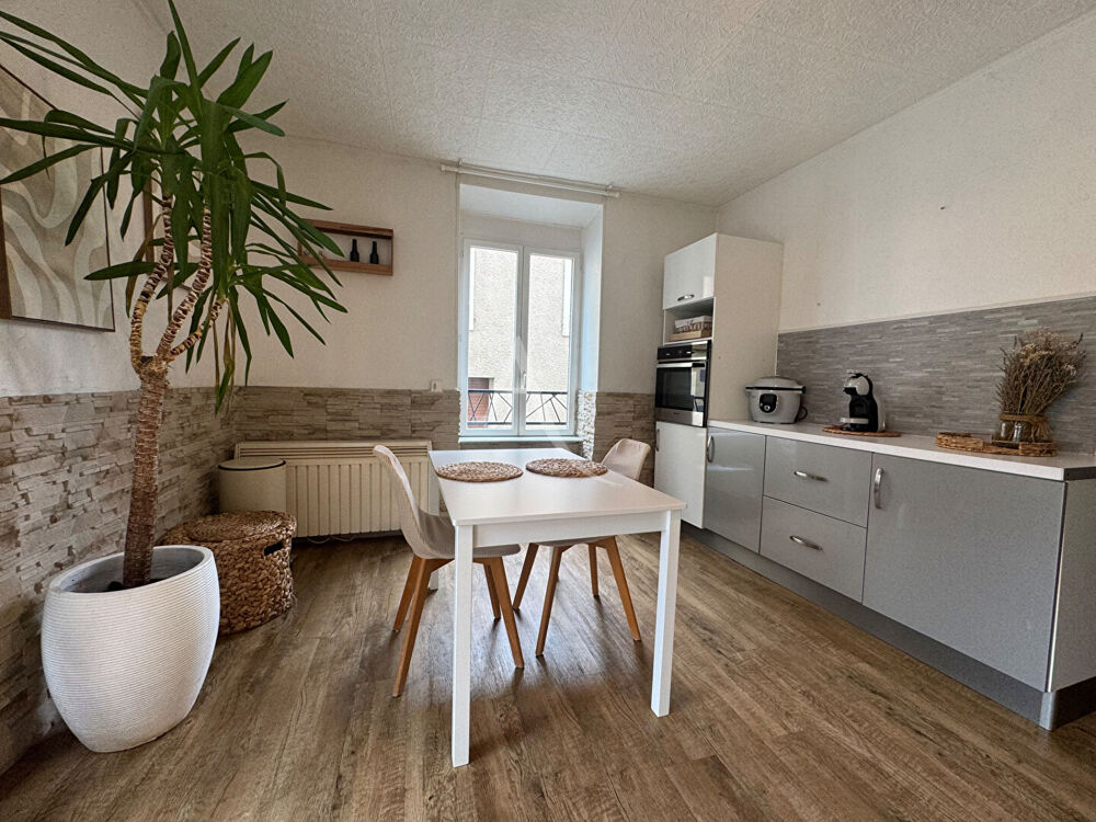 Vente Maison Maison de bourg 7 pièce(s) - 134 m2 - Beaulieu Beaulieu