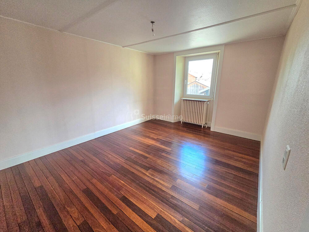 APPARTEMENT T5 111.1 m² 169000 EUROS