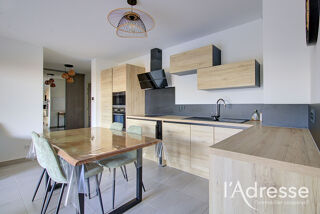  Appartement à louer 3 pièces 66 m²
