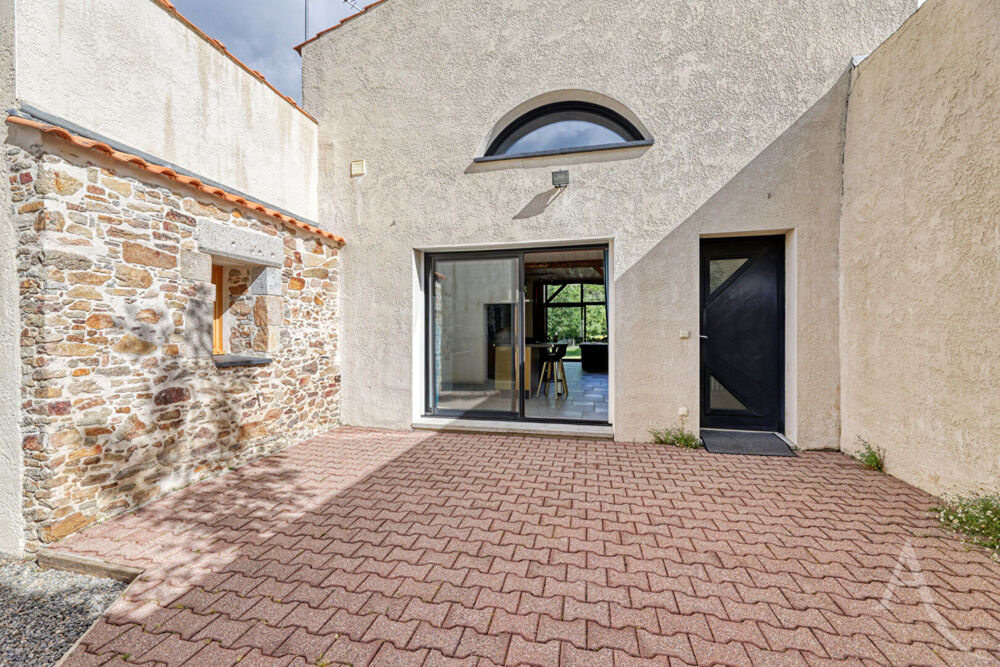 Vente Maison Maison Saint-Étienne Du Bois 5 pièce(s) 160 m2 Saint etienne du bois