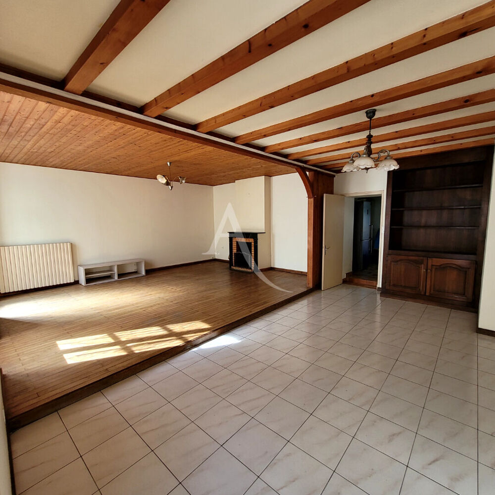 Maison 4 pièces 97 m² · à Le Champ Saint Pere · 97 m² · 77 000 €