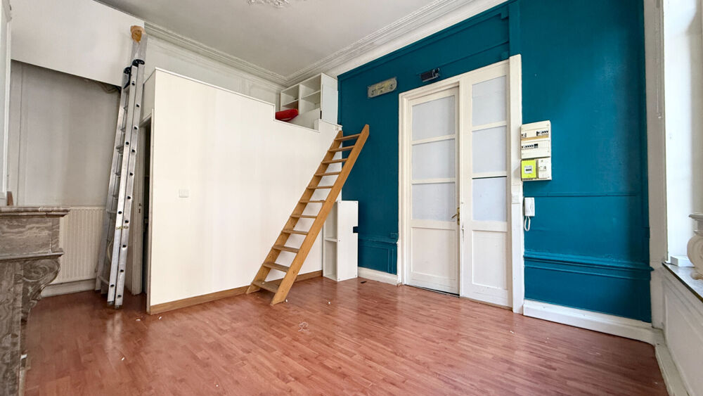  EXCLUSIVITE : BUREAU RUE COLBERT SECTEUR CATHO DE 20,62 m² RARE SUR LE MARCHE Lille