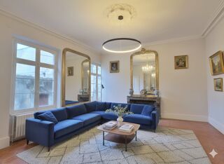  Appartement � vendre 6 pi�ces 220 m�