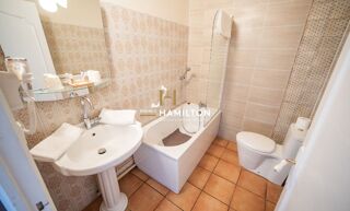  Immeuble � vendre 12 pi�ces 324 m�