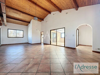  Appartement  vendre 4 pices 132 m