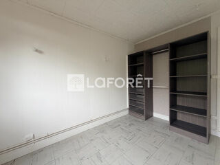  Appartement à louer 3 pièces 57 m²