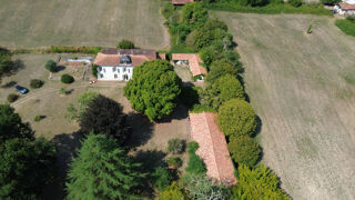  Maison à vendre 11 pièces 332 m²
