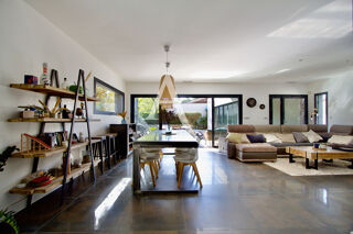  Maison  vendre 7 pices 210 m