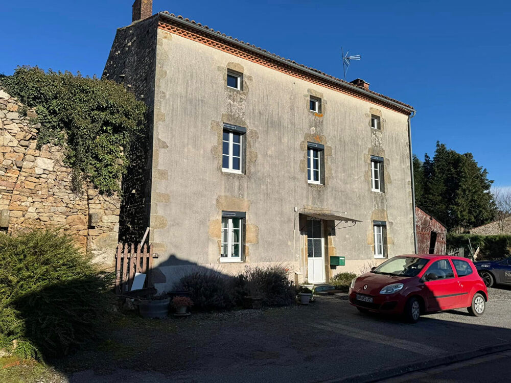 HAUTE VIENNE - Proche Chateauponsac - SYMPATIQUE MAISON DE CAMPAGNE indépendante sur grand terrain de 5332m² avec divers abris.