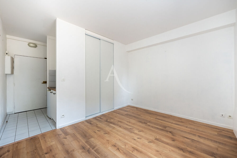 STUDIO RÉNOVÉ À PONTOISE - L'OPPORTUNITÉ INVESTISSEUR !