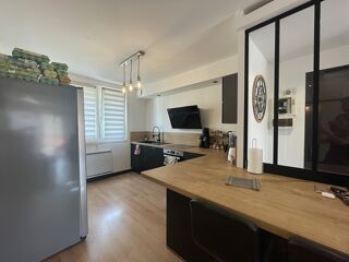  Appartement à louer 3 pièces 69 m²