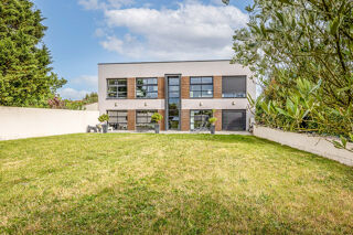  Maison � vendre 9 pi�ces 245 m�